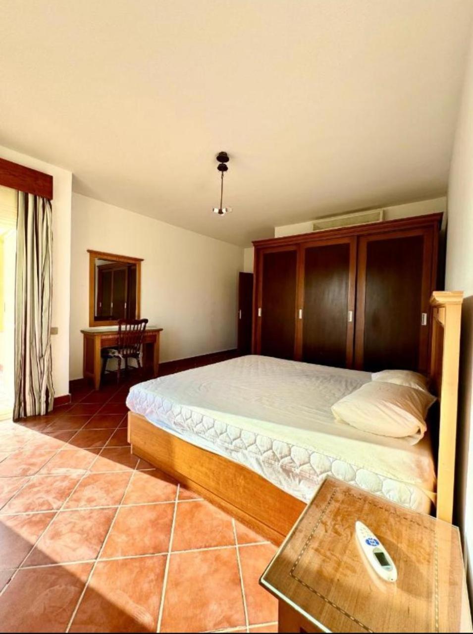 A Sea View Spacious Cheering 5 Bedroom Villa Ain Sokhna "Ain Bay" فيلا كاملة للإيجار قرية العين باي Ain Sukhna Exterior foto